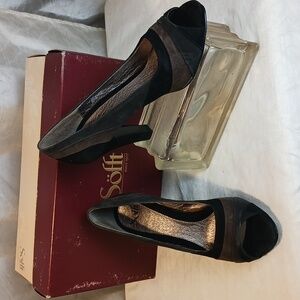 Sofft Rioja 1940 style Suede Peep Toe Pump